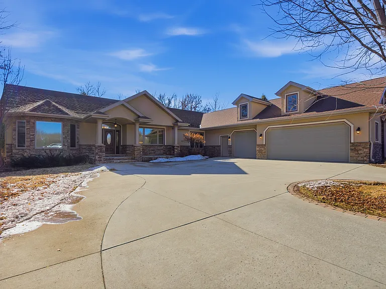 6 Lilac Ln — Photo 38