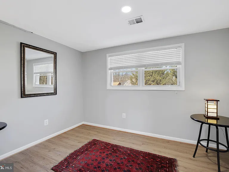 8418 Stonewall Dr — Photo 16