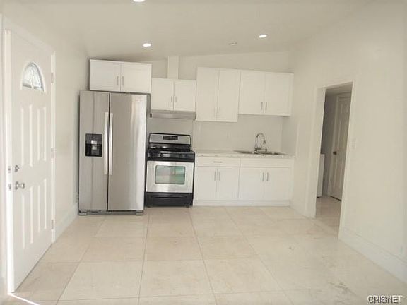 3rd image of 4900 Matula Dr #1