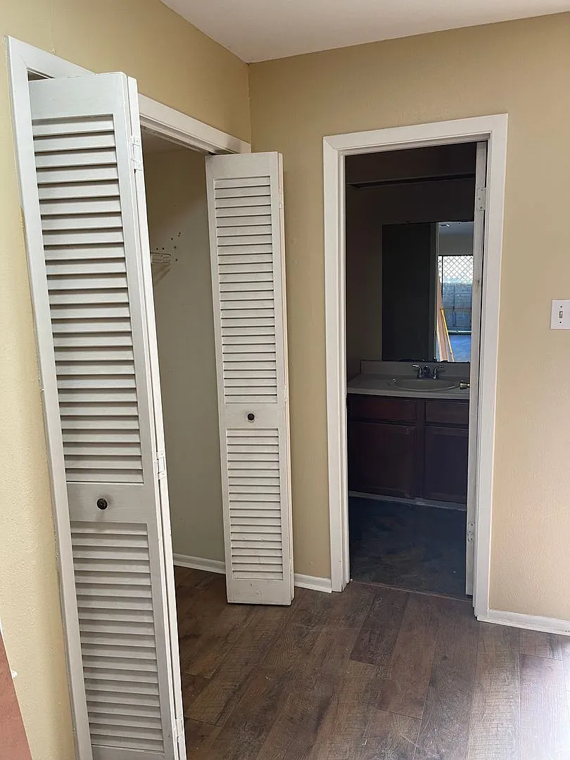 New Rental Listing — Photo 3