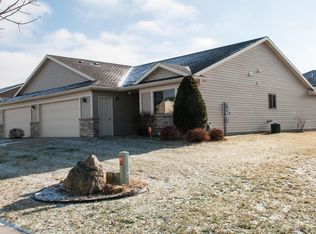 884 Southern Ridge Dr SW, Rochester, MN 55902