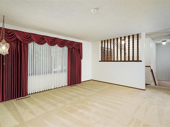 2nd image of 3134 Marguerite Blvd
