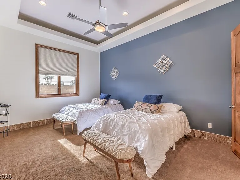 2780 El Camino Rd — Photo 46