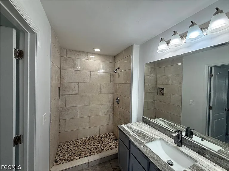 3819 24th St W — Photo 10