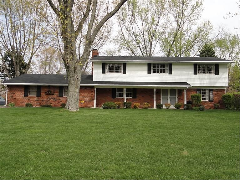 1st image of 5600 Royalwood Dr