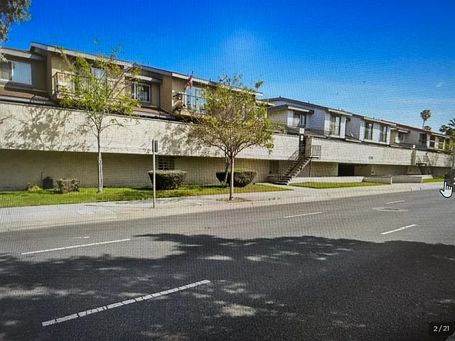1239 W Rosecrans Ave #26 — Photo 6
