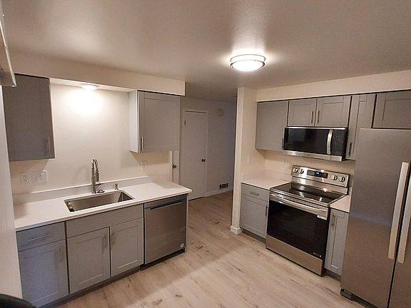 4th image of 4616 84th St NE #D