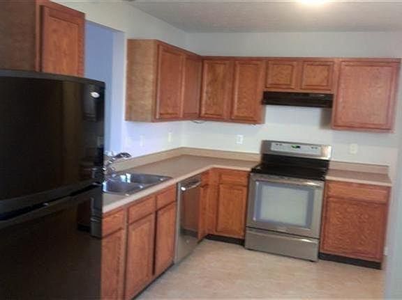 4th image of 808 Seminole Creek Ct