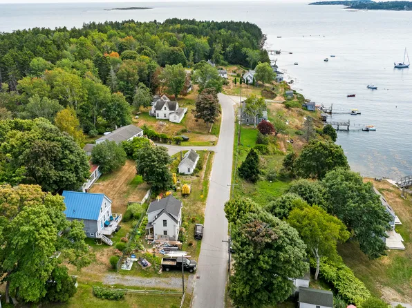 81 Lowells Cove Road, Harpswell, ME 04066
