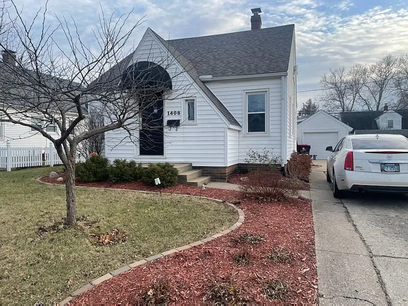 1408 W Circle Rd photo 1