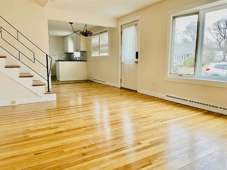 65 Barbara Ln — Photo 5