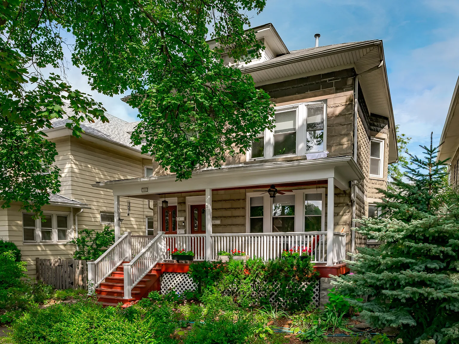 1 bed, 956 sqft, $1,275 — Photo 1
