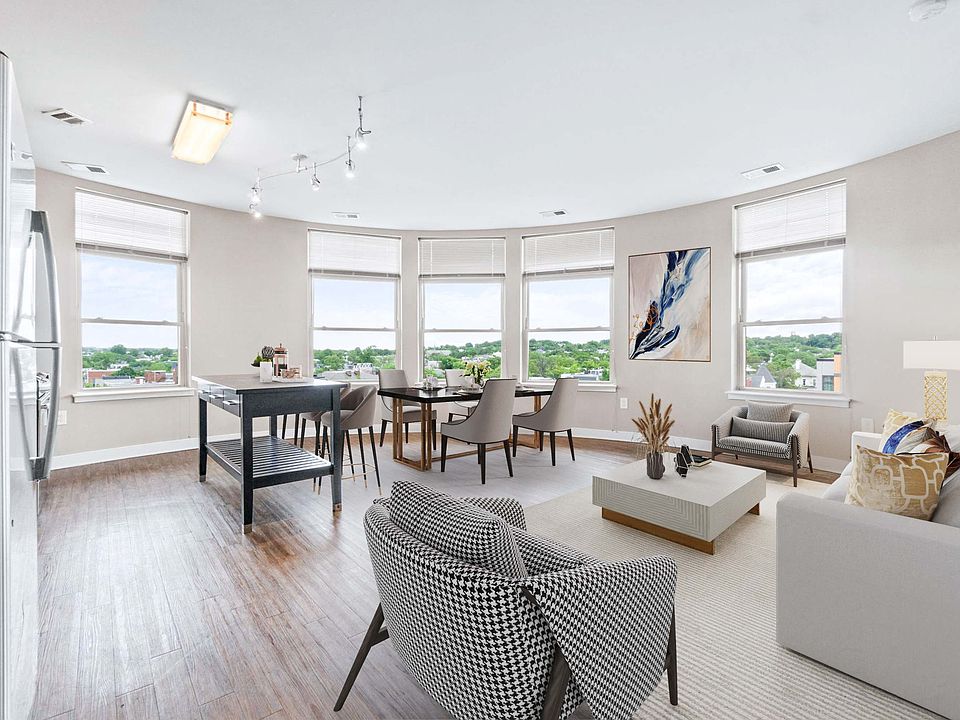 Spacious Living Area with Kitchen and Natural Light