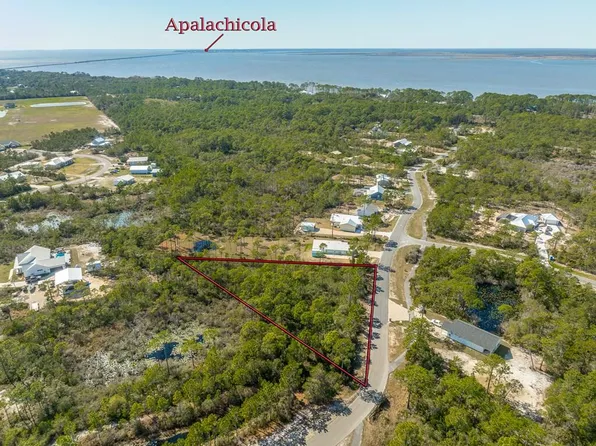 216 Ridgecrest Pkwy, Eastpoint, FL 32328