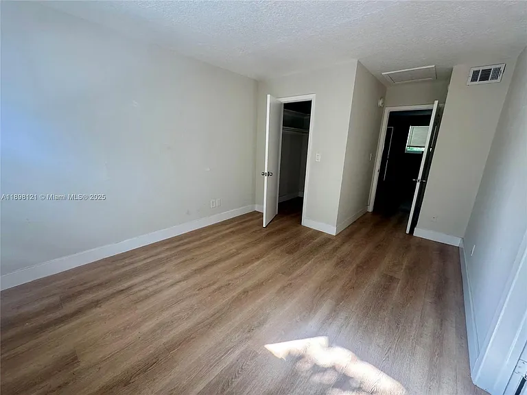 6805 SW 88th St #12 — Photo 10