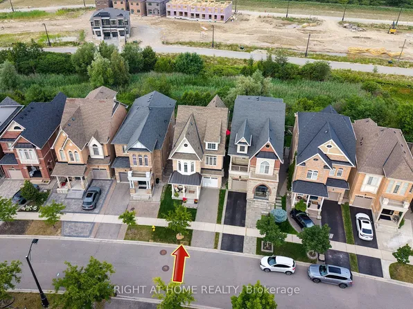 43 Hopewell St, Vaughan, ON L4H 3Y1