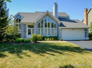 26W011 Quail Run Dr, Wheaton, IL 60187