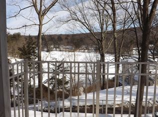 52 Goldfinch Ln, Hewitt, NJ 07421