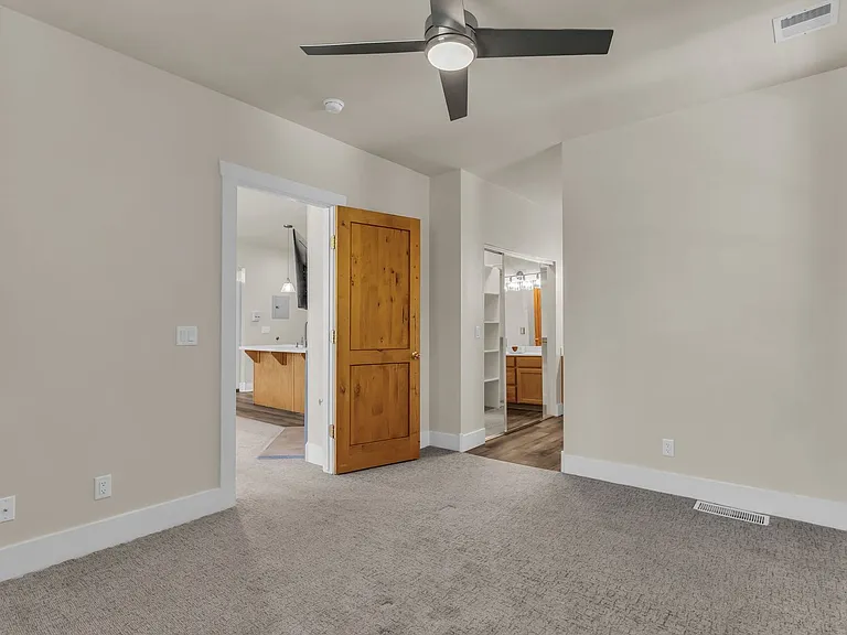 8381 Meadowview Ct #A21 — Photo 13
