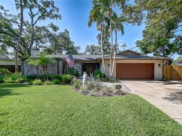 1228 Shadow Ln, Fort Myers, FL 33901