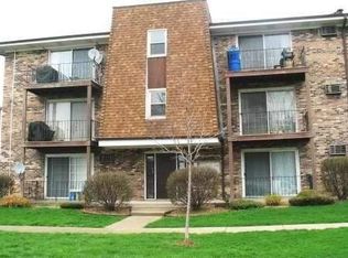 7112 99th St APT 110, Chicago Ridge, IL 60415