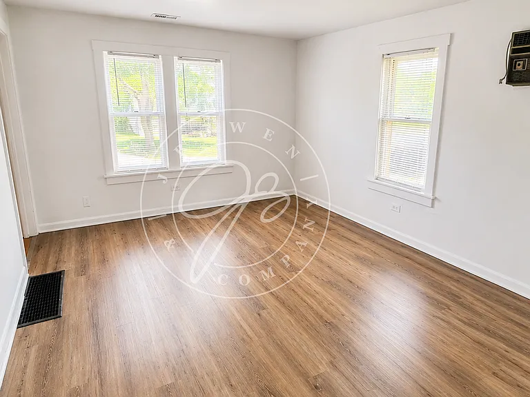823 Custer Dr — Photo 3