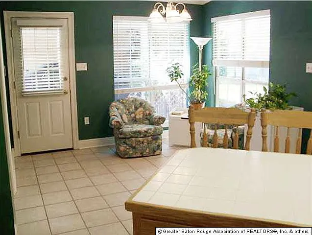 3948 Preakness Dr — Photo 2