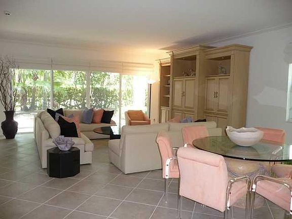 Home For Sale In Polo Club