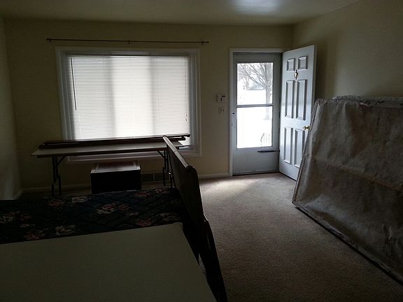 3rd image of 1105 & 1107 Leavitt Ave