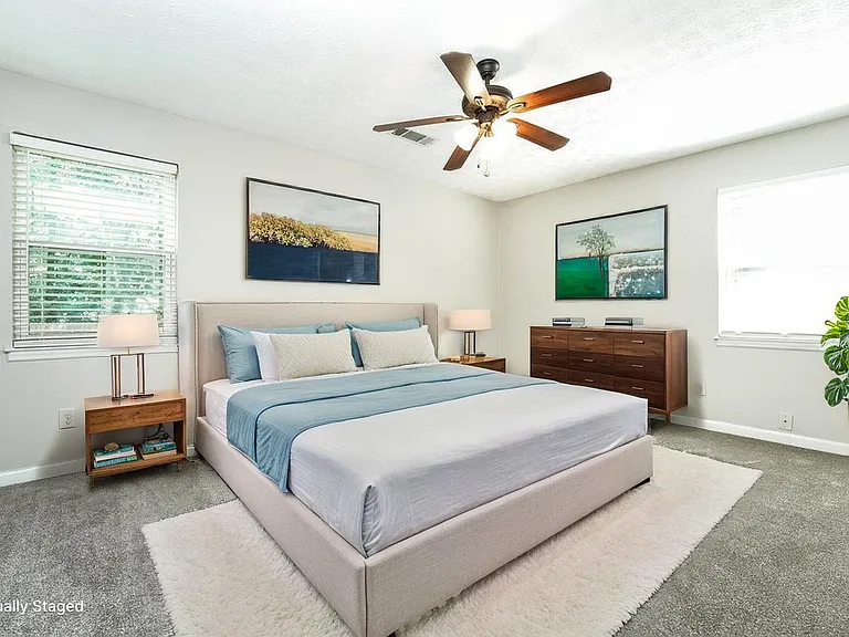 462 Sherwood Cir — Photo 10
