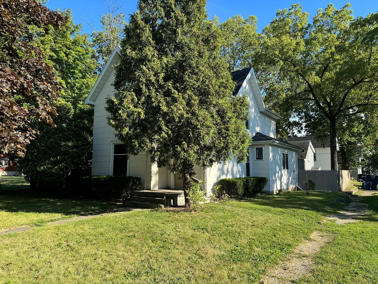 2 bed, 1500 sqft, $775 — Photo 2