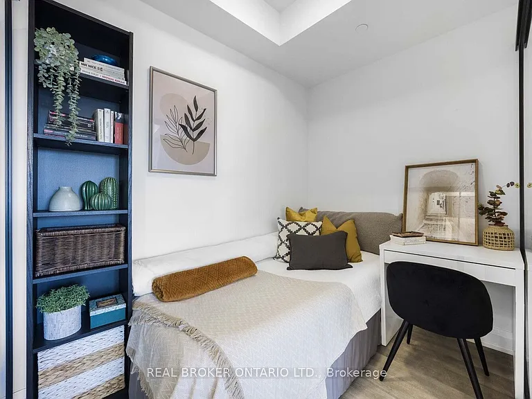 2369 Danforth Ave #210 — Photo 21