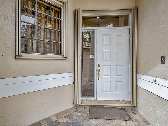 4th image of 4552 Barclay Fair Way