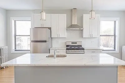 3833 N Keeler Ave — Photo 14