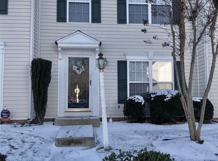 449 Hollybrook Ridge Ln, Richmond, VA 23223