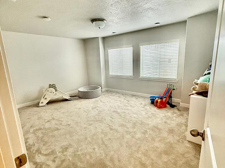 1171 S 750 W — Photo 21