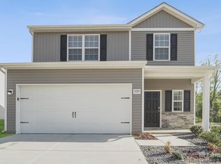 7035 Amberly Hills Rd, Charlotte, NC 28215