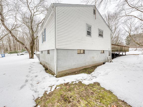 3rd image of 113 Hanks Hill Road