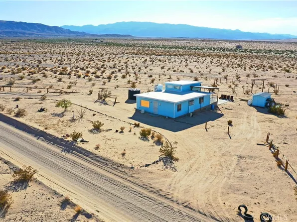 5830 Gopher Grove Rd, Twentynine Palms, CA 92277