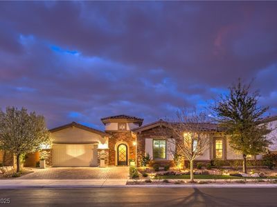 62 Grand Masters Dr, Las Vegas, NV, 89141
