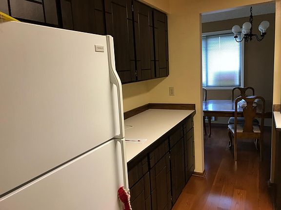 4th image of 935 W Glass Ave APT 301