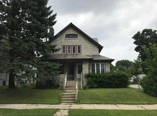 1140 S 29th St, Milwaukee, WI 53215