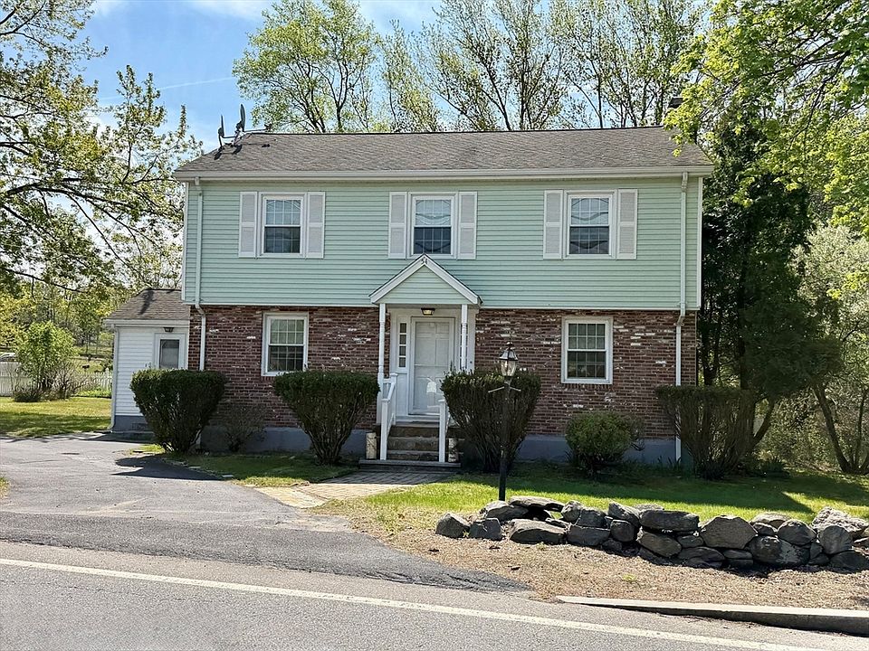 1st image of 54 River St