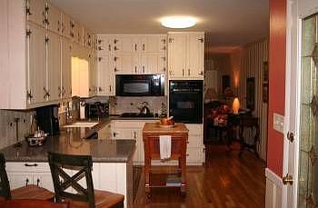 2nd image of 3952 Parkcrest Dr NE