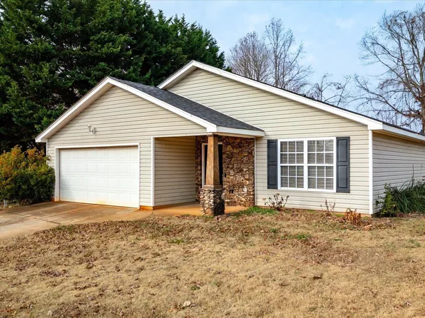 117 Golden Springs Ln, Liberty, SC 29657