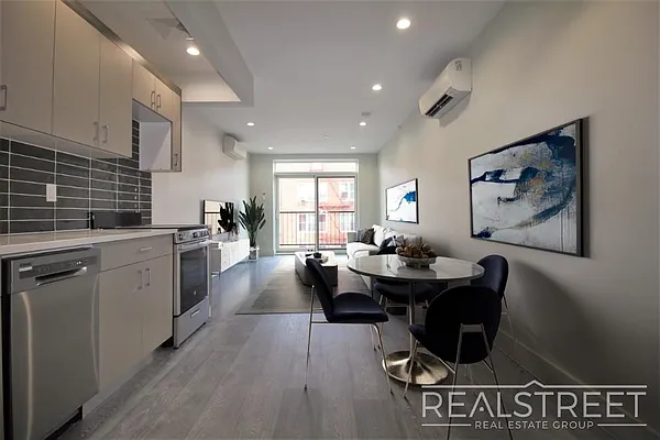 Rented by Real Street Inc | media 2