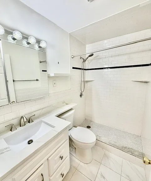 113 Fulton St #2F — Photo 17