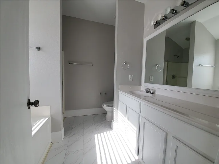 3015 Eastwood Dr — Photo 16