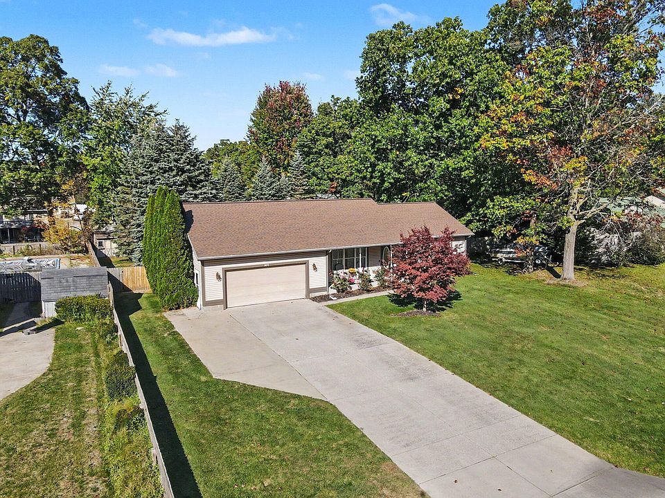1st image of 3872 Forest Edge Rd