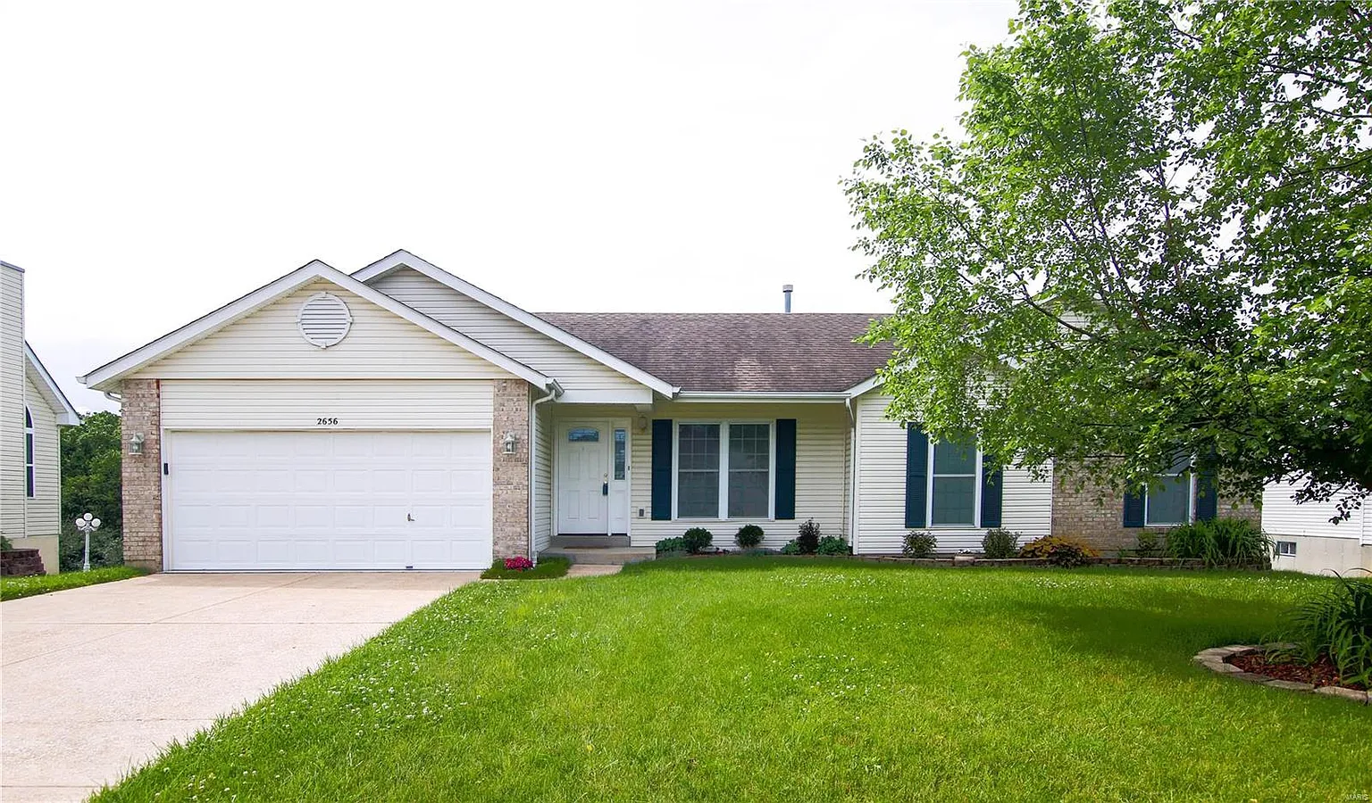 2656 Greenway Dr photo 1